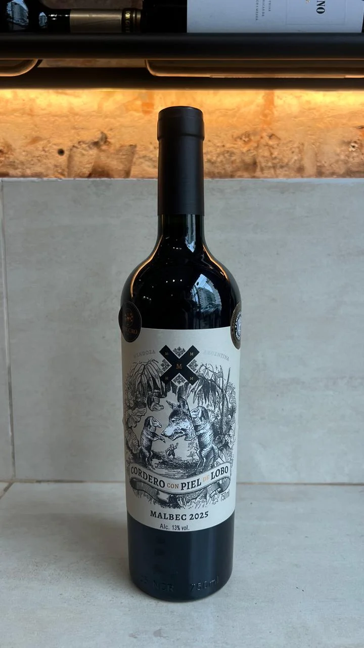 Cordero con Piel de Lobo Malbec 2025